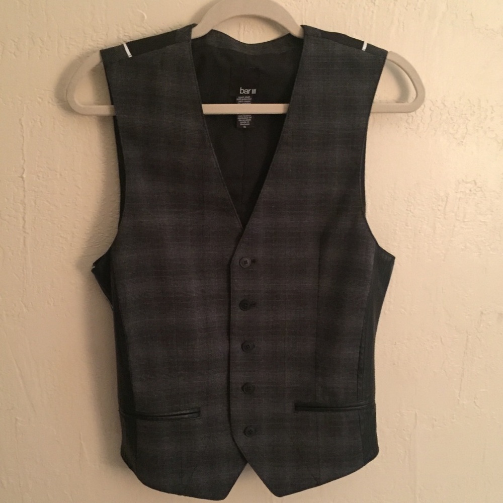 Bar III Men’s Plaid Vest